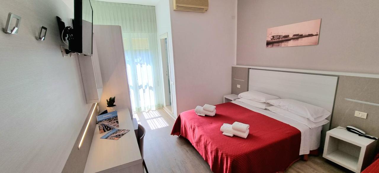 Hotel Camay 3*